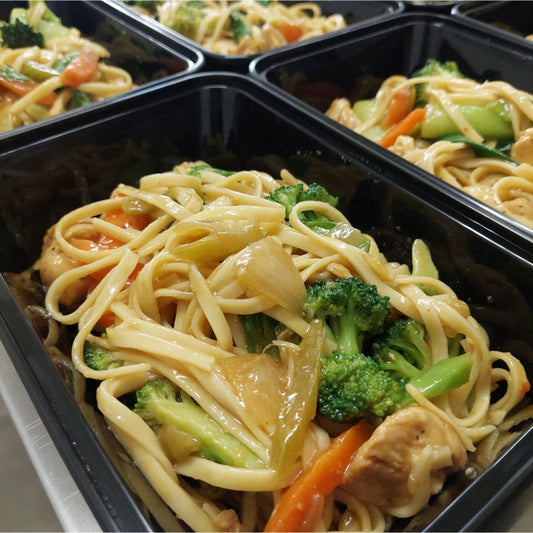 Asian chicken and vegetable noodles 30.4.24