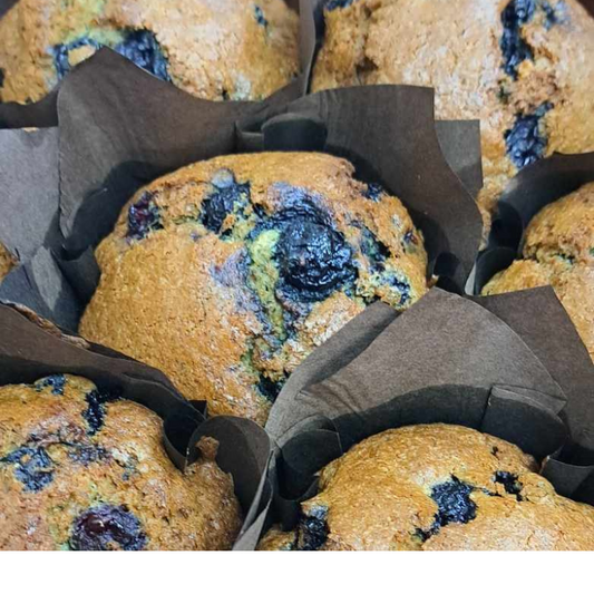 Large blueberry, apple & cinnamon muffin 9.12.25